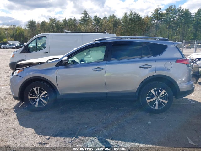 Toyota Rav4 Xle 2017 2T3RFREV9HW657580 Image 14