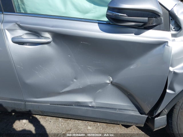 Toyota Rav4 Xle 2017 2T3RFREV9HW657580 Image 17