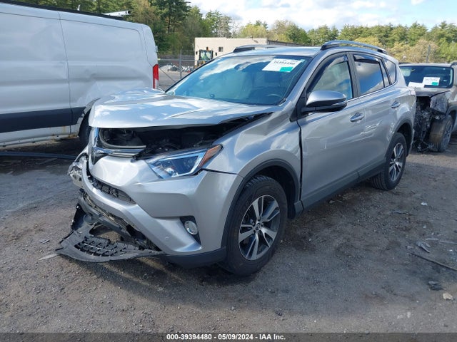 Toyota Rav4 Xle 2017 2T3RFREV9HW657580 Image 2
