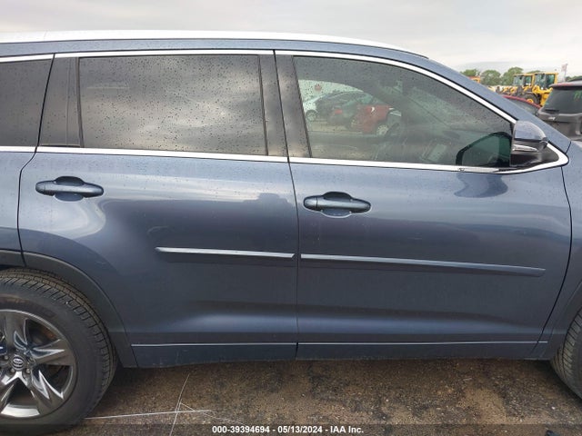 Toyota Highlander Limited Platinum 2018 5TDYZRFH6JS286252 Image 13