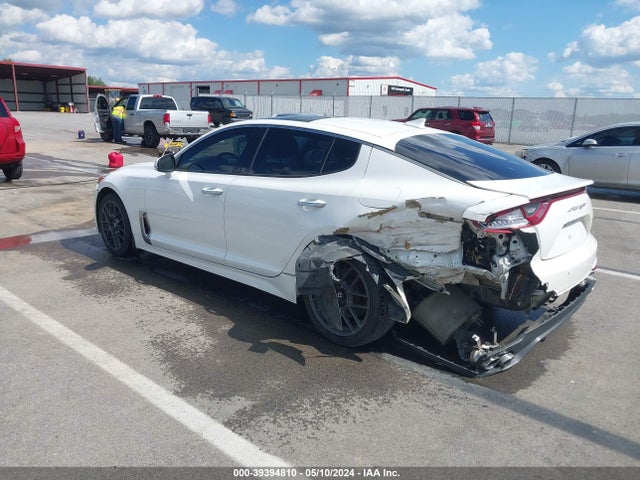 KIA Stinger Premium 2018 KNAE25LA9J6015576 Image 3