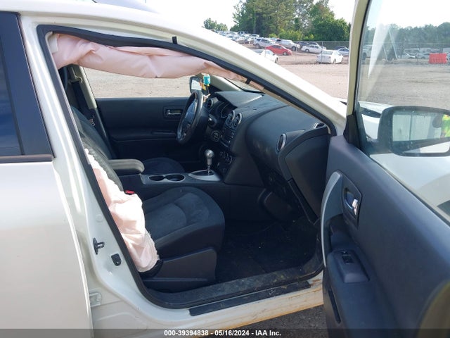 Nissan Rogue Select S 2015 JN8AS5MTXFW654739 Image 5