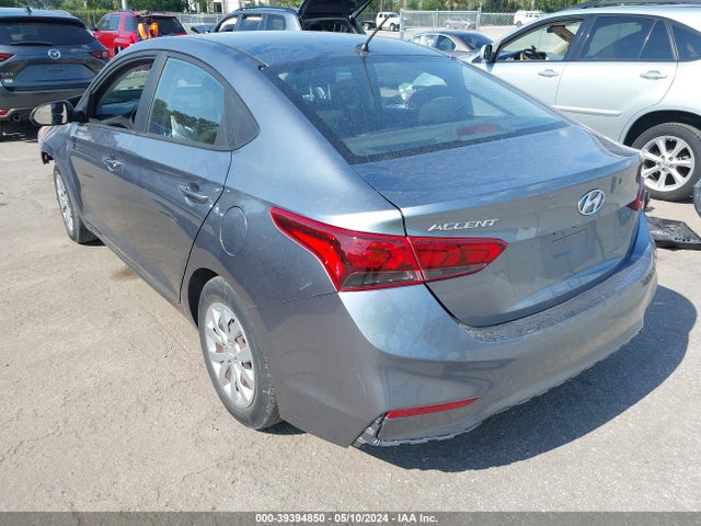 Hyundai ACCENT SE 2018 3KPC24A36JE028093 Image 3
