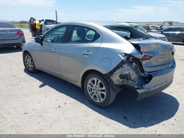 3MYDLBZV0GY138335 Scion IA
