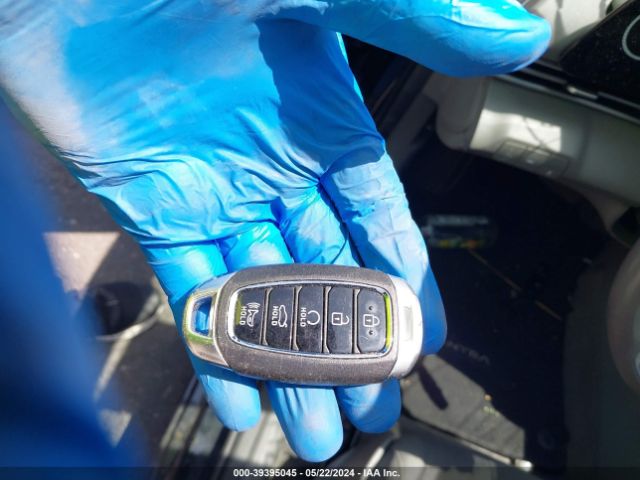 5NPLS4AGXNH054894 Hyundai ELANTRA SEL