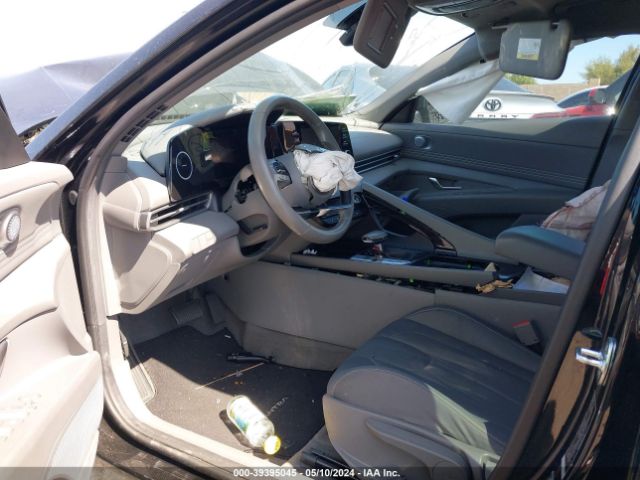 5NPLS4AGXNH054894 Hyundai ELANTRA SEL