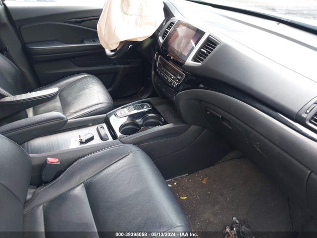 Honda Pilot Touring 2016 5FNYF6H92GB025517 Image 5