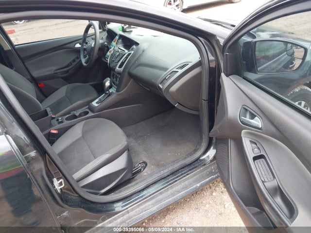 Ford FOCUS SE 2014 1FADP3F24EL139020 Image 5
