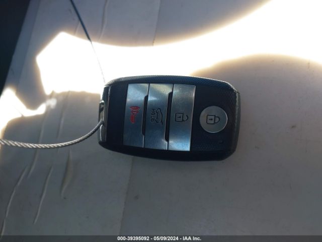 5XYPKDA59KG466050 KIA Sorento 3.3l Sxl