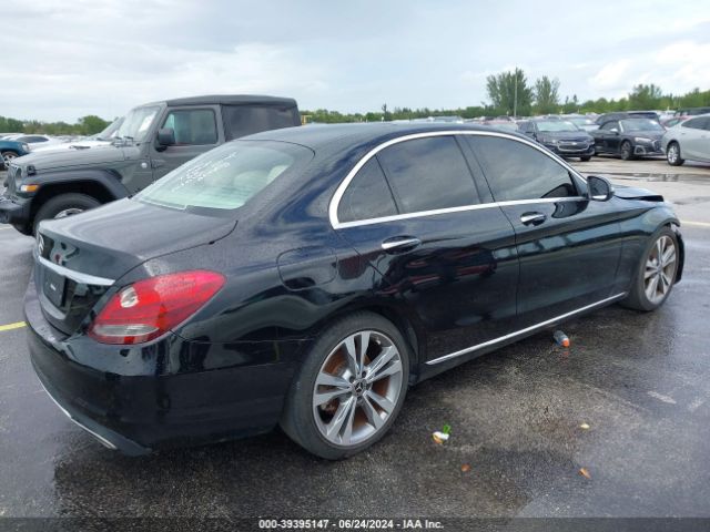 WDDWF4JB8JR391157 Mercedes-Benz C 300