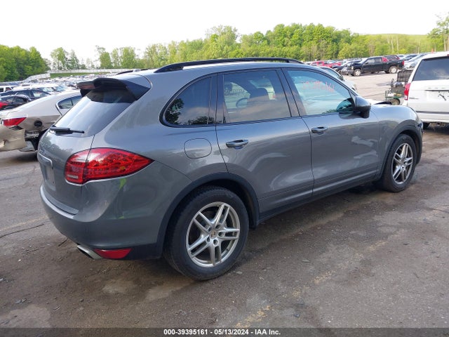 2013 PORSCHE CAYENNE WP1AB2A22DLA83153 Photo 3
