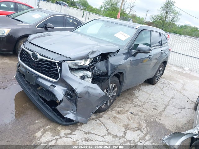 Toyota Highlander Xle 2020 5TDGZRBH2LS015130 Image 2