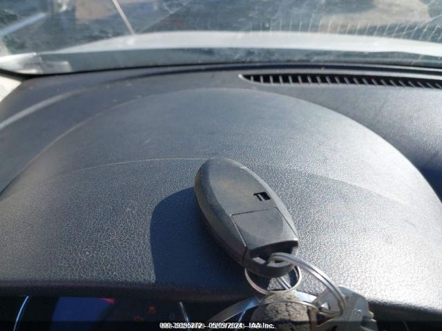 3N1CN7AP5FL806594 Nissan Versa 1.6 Sl