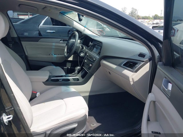Hyundai SONATA ECO 2016 5NPE24AA1GH424542 Image 5