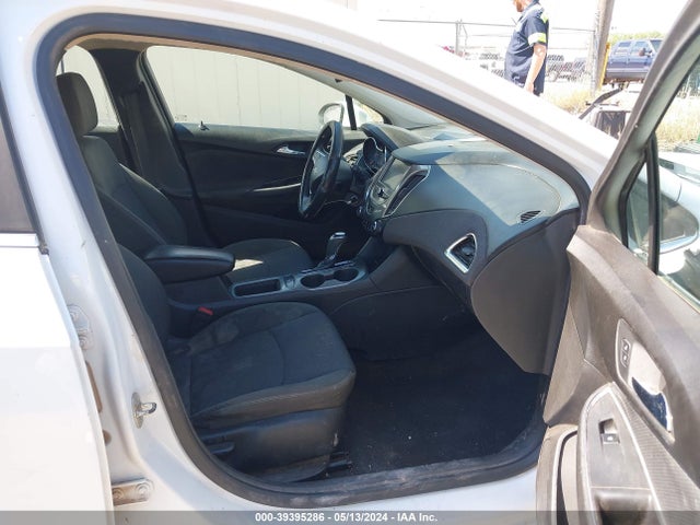 Chevrolet Cruze Lt Auto 2018 1G1BE5SM9J7111798 Image 5