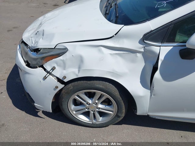 Chevrolet Cruze Lt Auto 2018 1G1BE5SM9J7111798 Image 6