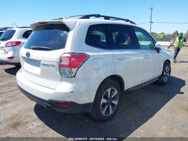 Subaru Forester 2.5i Limited 2018 JF2SJARC7JH560109 Image 4
