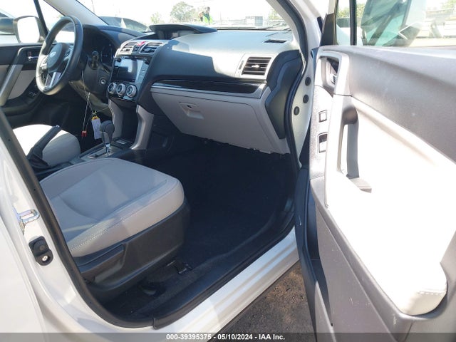 Subaru Forester 2.5i Limited 2018 JF2SJARC7JH560109 Image 5