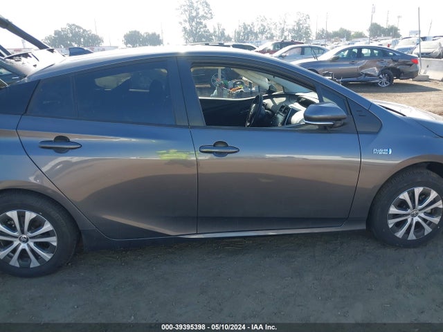 Toyota Prius Prime Le 2022 JTDKAMFPXN3217059 Image 13