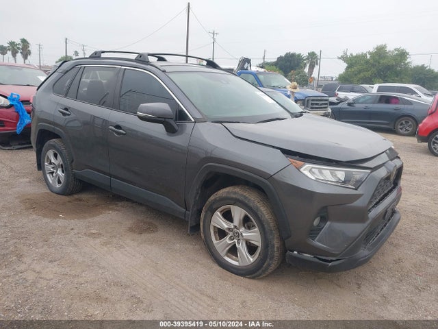 Toyota Rav4 Xle 2021 2T3P1RFV4MC237158 zdjęcie główne