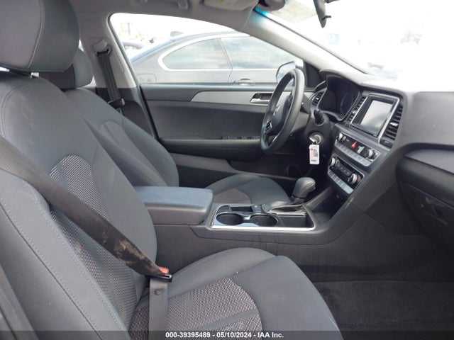 Hyundai SONATA SE 2019 5NPE24AF9KH783464 Image 5