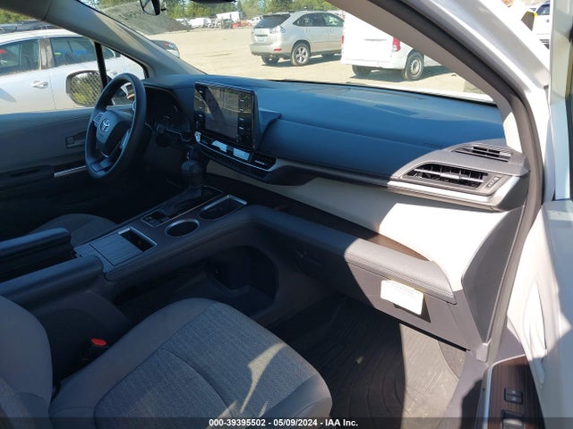 Toyota SIENNA LE 2021 5TDKSKFC1MS029638 Image 5