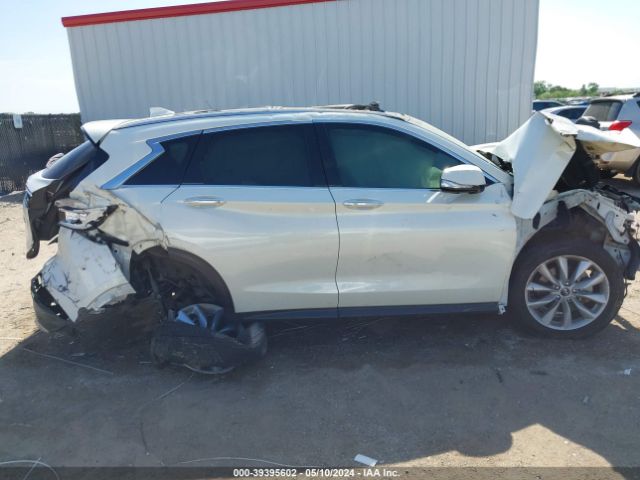 3PCAJ5M1XKF101584 Infiniti QX50
