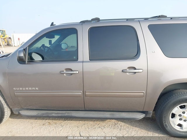 Chevrolet Suburban 1500 Lt 2014 1GNSCJE07ER237366 Image 14