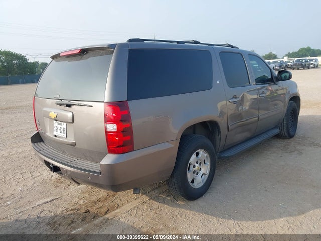 Chevrolet Suburban 1500 Lt 2014 1GNSCJE07ER237366 Image 4