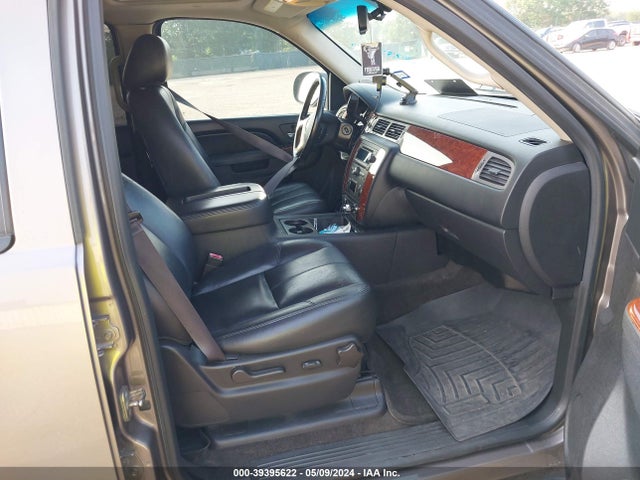 Chevrolet Suburban 1500 Lt 2014 1GNSCJE07ER237366 Image 5