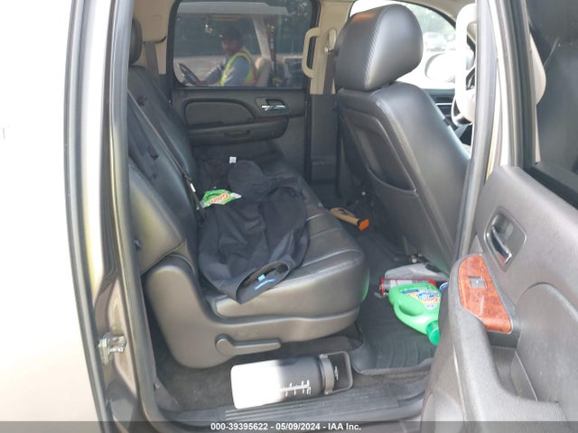 Chevrolet Suburban 1500 Lt 2014 1GNSCJE07ER237366 Image 8