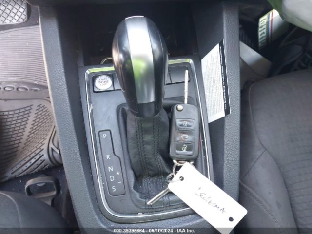 3VWD17AJ1FM339657 Volkswagen Jetta 1.8t Se