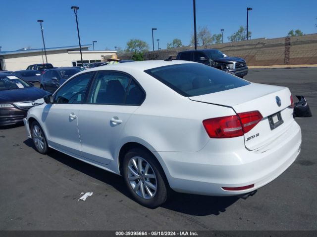 3VWD17AJ1FM339657 Volkswagen Jetta 1.8t Se