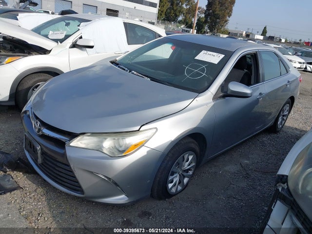 Toyota CAMRY LE 2016 4T4BF1FK3GR541103 Image 2
