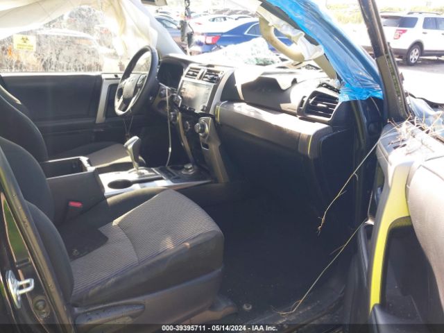 2020 TOYOTA 4RUNNER JTEBU5JR2L5796339 Photo 4