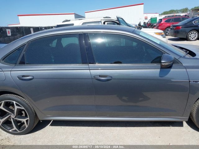 1VWMA7A30MC007614 Volkswagen Passat 2.0t R-line