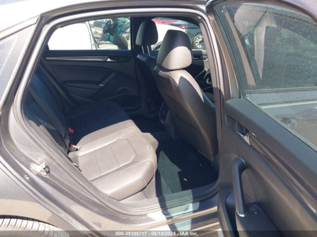 1VWMA7A30MC007614 Volkswagen Passat 2.0t R-line