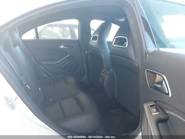 Mercedes-Benz CLA 250 2014 WDDSJ4EB3EN152412 Image 8