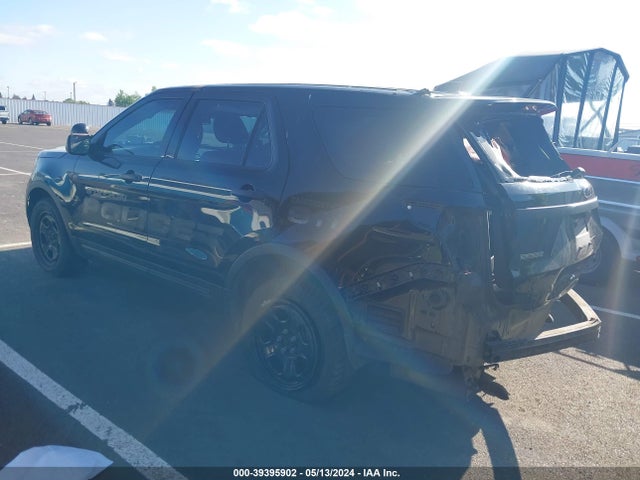 Ford Utility Police Interceptor 2017 1FM5K8AR4HGC87322 Image 3