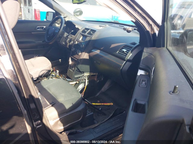 Ford Utility Police Interceptor 2017 1FM5K8AR4HGC87322 Image 5