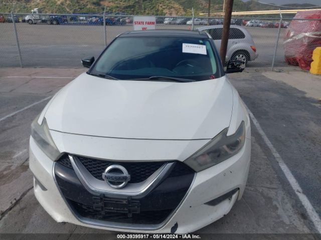 1N4AA6AP3GC375833 Nissan Maxima 3.5 Platinum