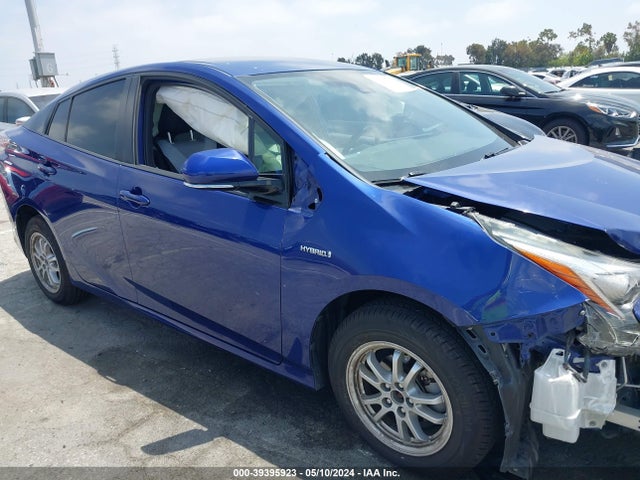 Toyota Prius Three 2017 JTDKARFU9H3532989 Image 13