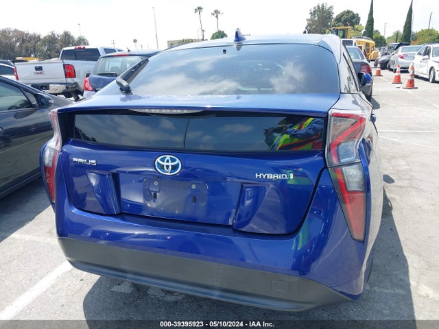 Toyota Prius Three 2017 JTDKARFU9H3532989 Image 16