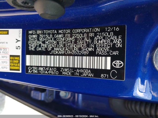 Toyota Prius Three 2017 JTDKARFU9H3532989 Image 9