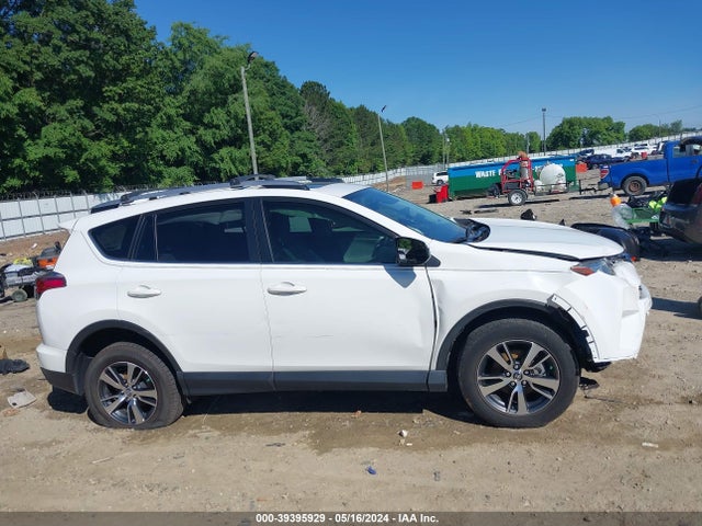 Toyota Rav4 Xle 2018 JTMWFREV4JJ188633 Image 13