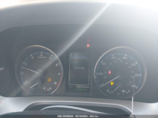 Toyota Rav4 Xle 2018 JTMWFREV4JJ188633 Image 7