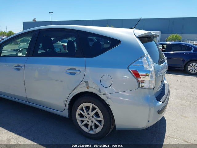 Toyota Prius V Three 2014 JTDZN3EU2EJ011234 Image 6