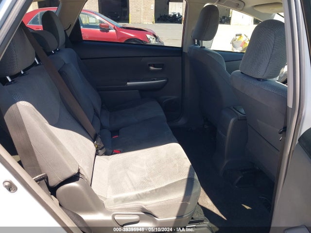 Toyota Prius V Three 2014 JTDZN3EU2EJ011234 Image 8