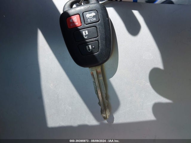 Toyota COROLLA SE 2019 5YFBURHE1KP917748 Image 11