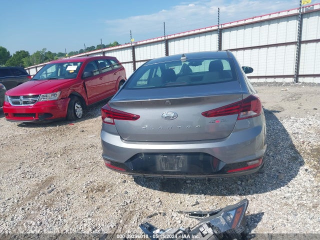 Hyundai Elantra Value Edition 2020 5NPD84LF9LH541377 Image 17